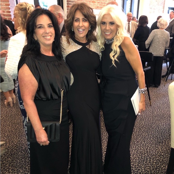 Meet your Posher, Lori - Picture 3 of 13